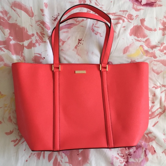 KATE SPADE • Newbury Lane Tote - Picture 6 of 8